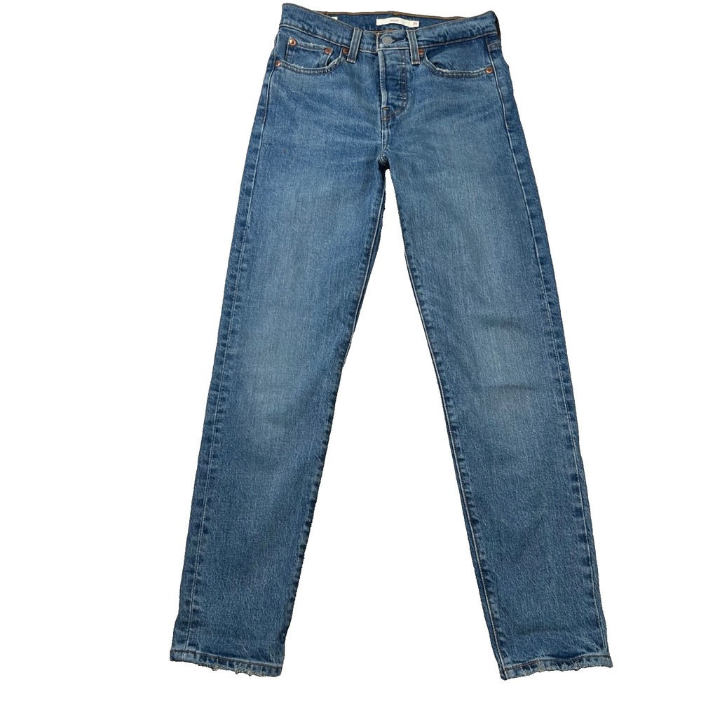 Levis Premium Wedgie Jeans Womens‎ 25x28 Taper Classic Mid Wash Denim Button Fly